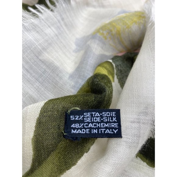 Vintage Chanel Cashmere Silk Camellia Raw Edge Shawl - Picture 10 of 10